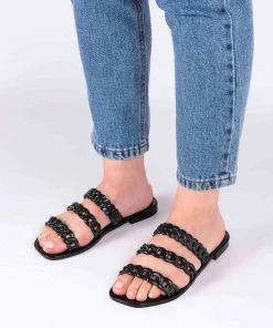 Adult Melissa Feel + Camila Coutinho Slide