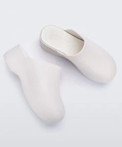 Adult Melissa Bubble + Simon Miller Clog