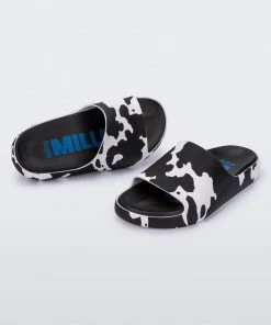 Adult Melissa Cloud + Simon Miller Slide