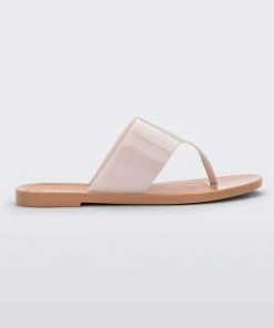 Adult Melissa Essential Chic