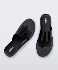 Adult Melissa Essential Chic