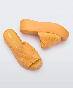 Adult Melissa Becky Panc + Isabela & Chica Capeto Slide 35 Adult Melissa Becky Panc + Isabela & Chica Capeto Slide