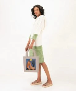 Adult Melissa Cloud + Tarsila Do Amaral Slide