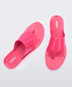 Adult Melissa Essential Chic