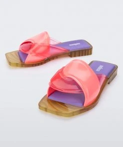 Adult Melissa Brigitte