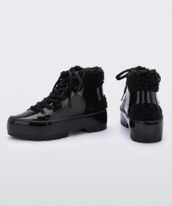 Adult Melissa Fluffy Sneaker