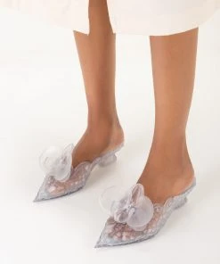 Adult Melissa Court Shoe Flower + Y/Project