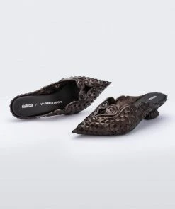 Adult Melissa Court Shoe + Y/Project