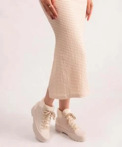 Adult Melissa Fluffy Sneaker