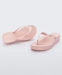 Adult Melissa Sun Venice Platform