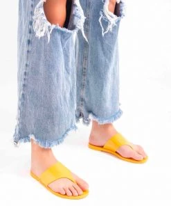 Adult Melissa Essential Chic