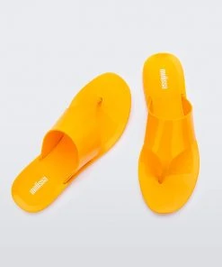 Adult Melissa Essential Chic