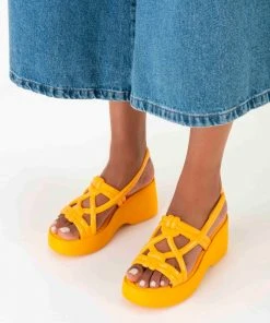 Adult Melissa Sand + Salinas Wedge